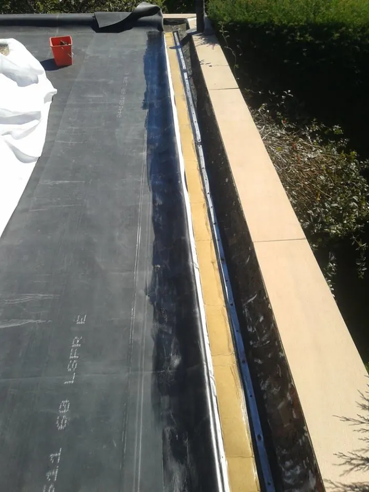 Renovatie plat dak garage te Melle: het oude platte dak, foto 3